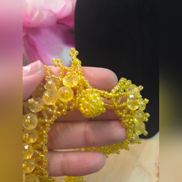 Yellow Beaded Handcrafted Necklace Jewelry Set - Picture 8 of 10